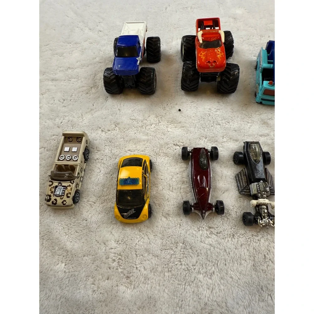 Hot Wheels‎ Lot Monster Trucks Race Cars School Bus Diecast Metal Toys